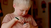 Se schimbă ajutorul pentru copiii cu handicap! Cine va primi mai puțini bani de la 1 ianuarie 2027
