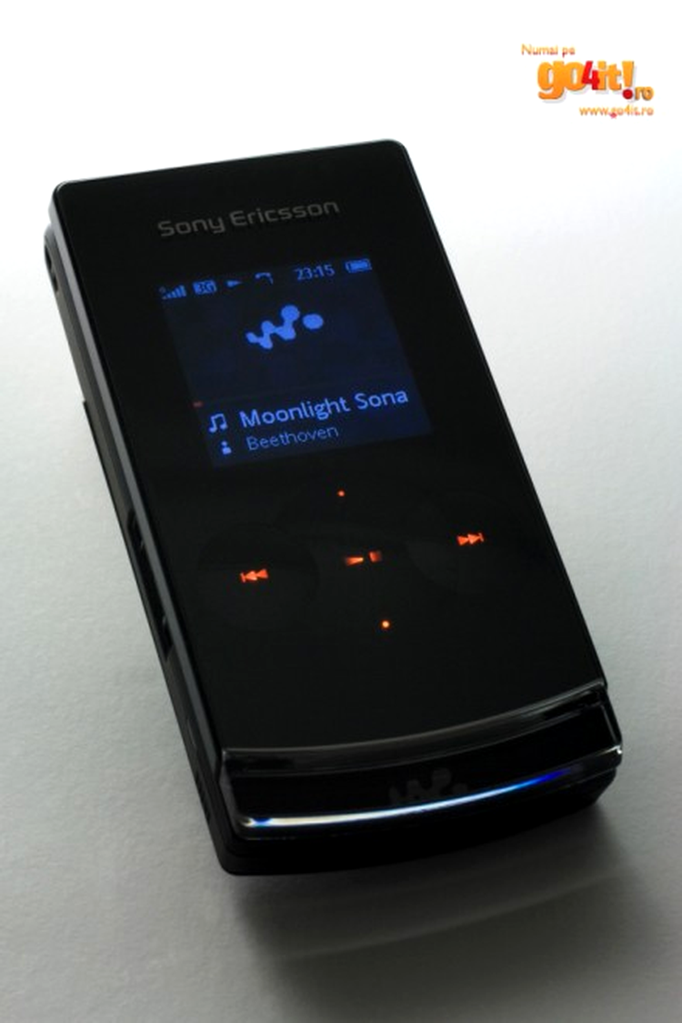 Sony Ericsson W980 - player-ul Walkman 3.0