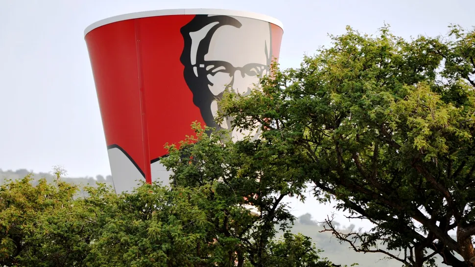 KFC va introduce în ofertă bucăți de carne de pui imprimate 3D
