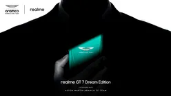 Realme lansează smartphone-ul GT 7 Dream Edition, ca parte a noului parteneriat cu echipa de Formula 1 Aston Martin