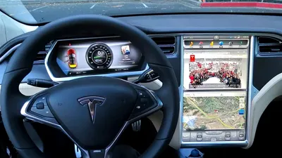Tesla cheamă în service 135.000 de mașini în urma presiunilor agenției NHTSA