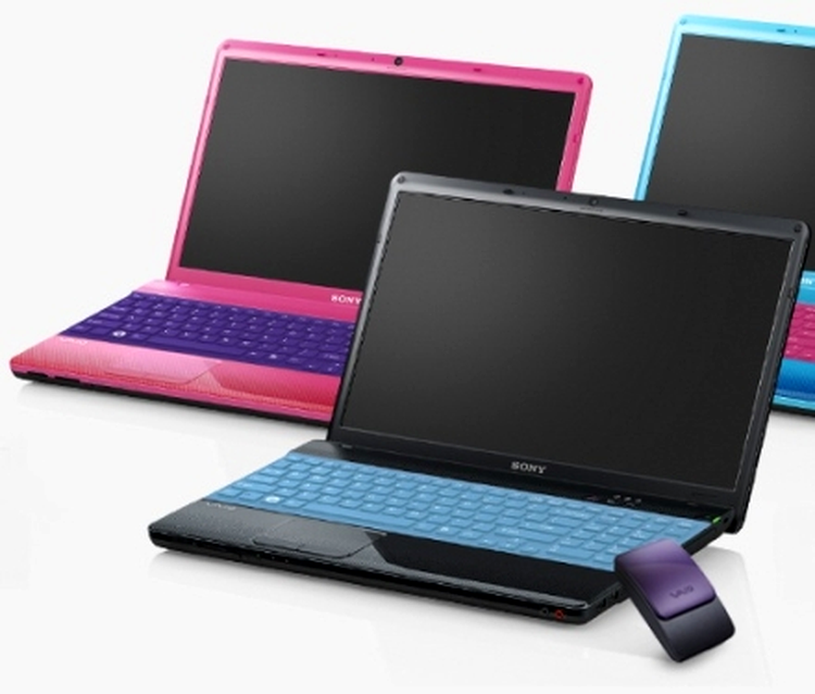 Sony VAIO E - chiar şi culoarea tastaturii este personalizabilă