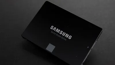 Samsung livrează un SSD de 4TB cu format 2.5”, adresat celor care doresc să renunţe definitiv la bătrânul hard disk