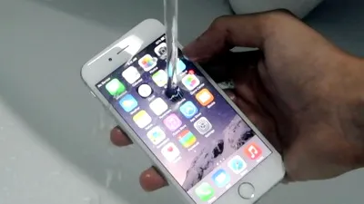 Experiment: cât de rezistente la apă sunt noile telefoane iPhone 6s