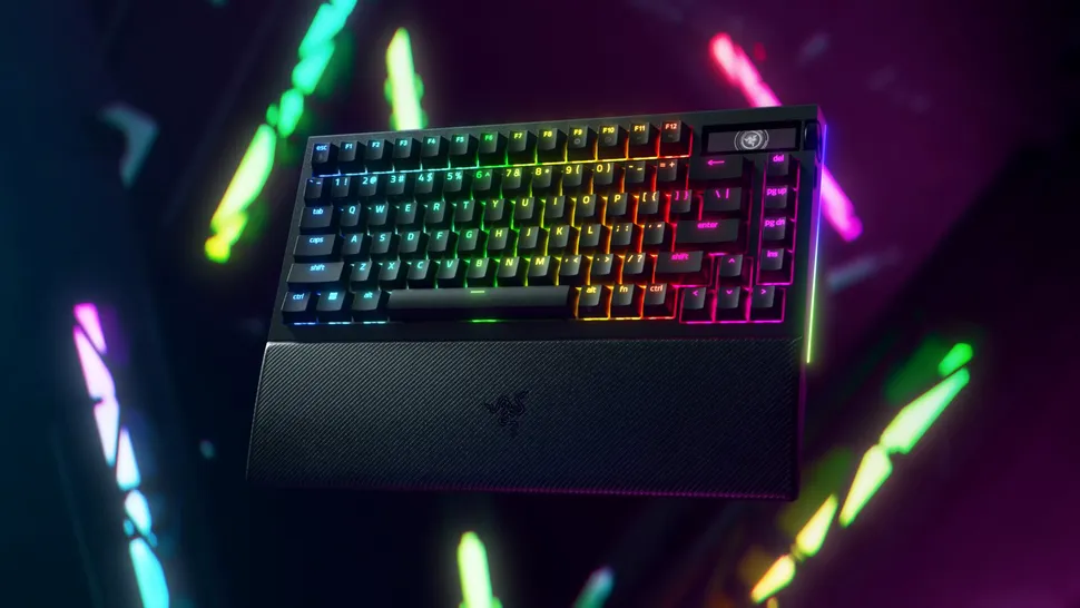 Razer prezintă Blackwidow V4 Pro 75%, tastatura wireless complet personalizabilă