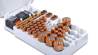 Cutia pentru organizarea bateriilor cu aparat de măsură inclus