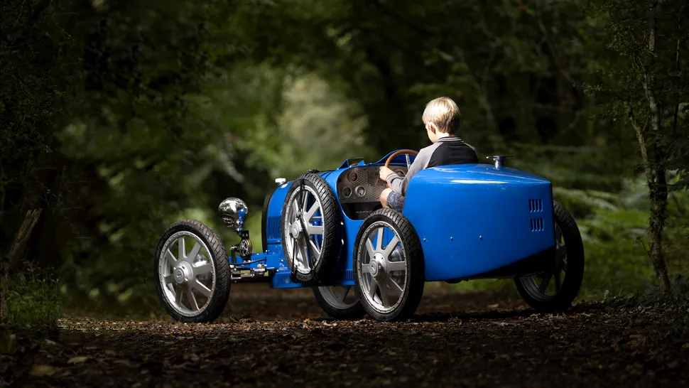 Bugatti vinde o mașină electrică pentru copii care costă cât o Tesla Model 3
