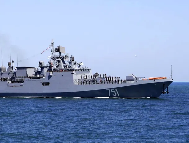 Pagubă de sute de milioane de dolari: Fregata rusă Admiral Essen ar fi „de nereparat” după ce a fost lovită de o rachetă ucraineană