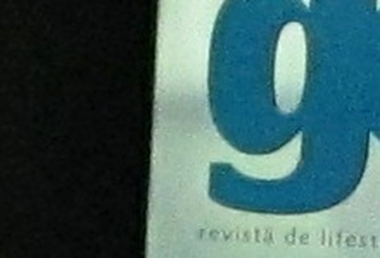 Canon A2200 HD