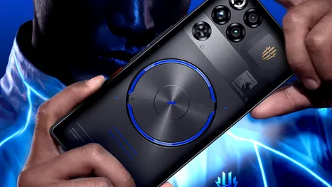 RedMagic 11S Pro a fost lansat. Noile telefoane de gaming aduc un procesor overclockat și răcire activă